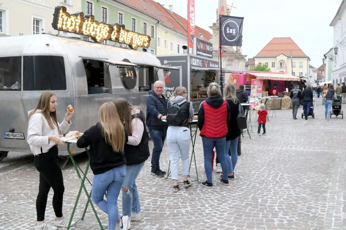 Dem Stadtmarketing Stadt St. Veit war es gelungen, den "Streetfood Market“ in die Herzogstadt zu holen.