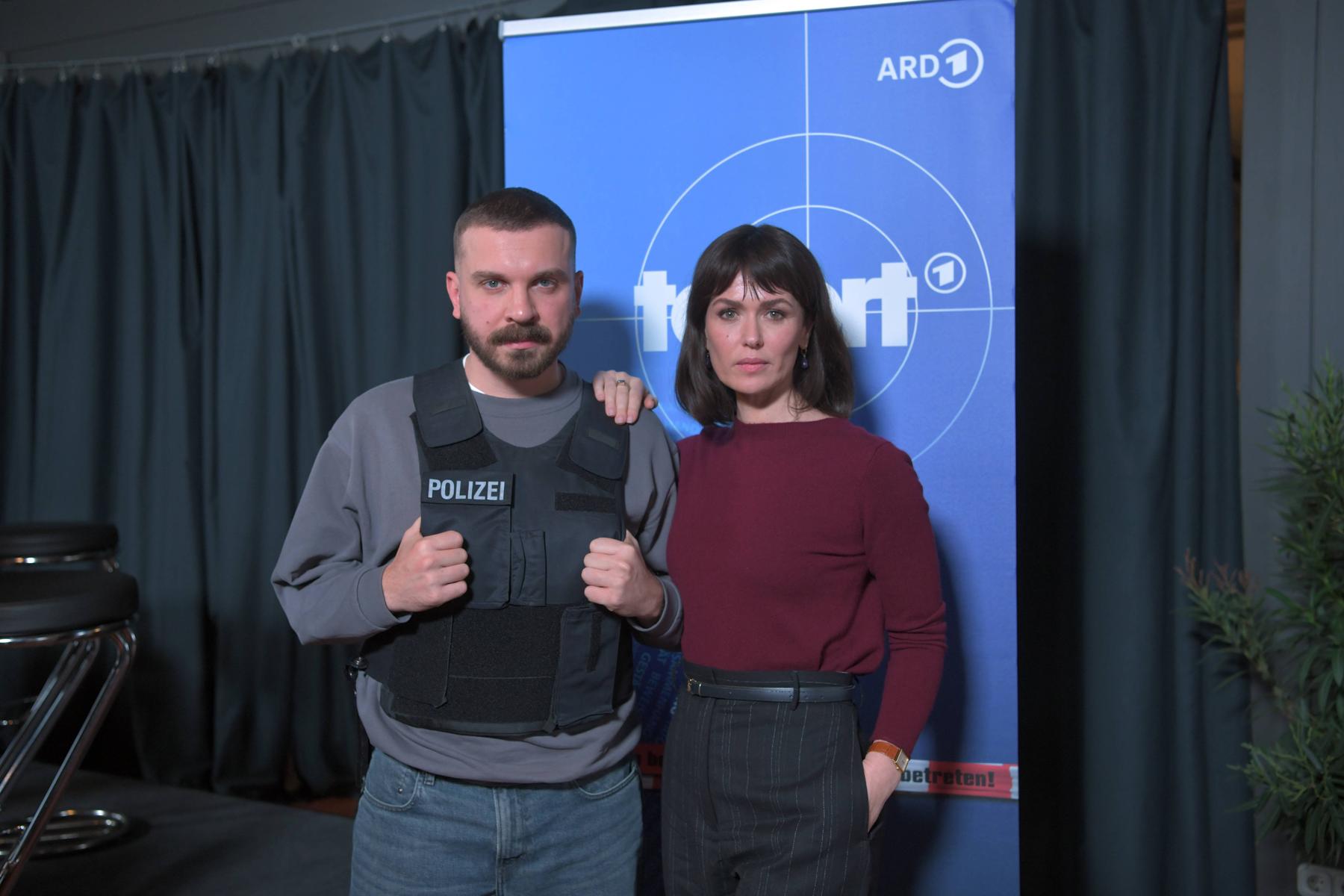 „Tatort: Dunkelheit“: So feiern Krimi-Fans den Frankfurter Tatort