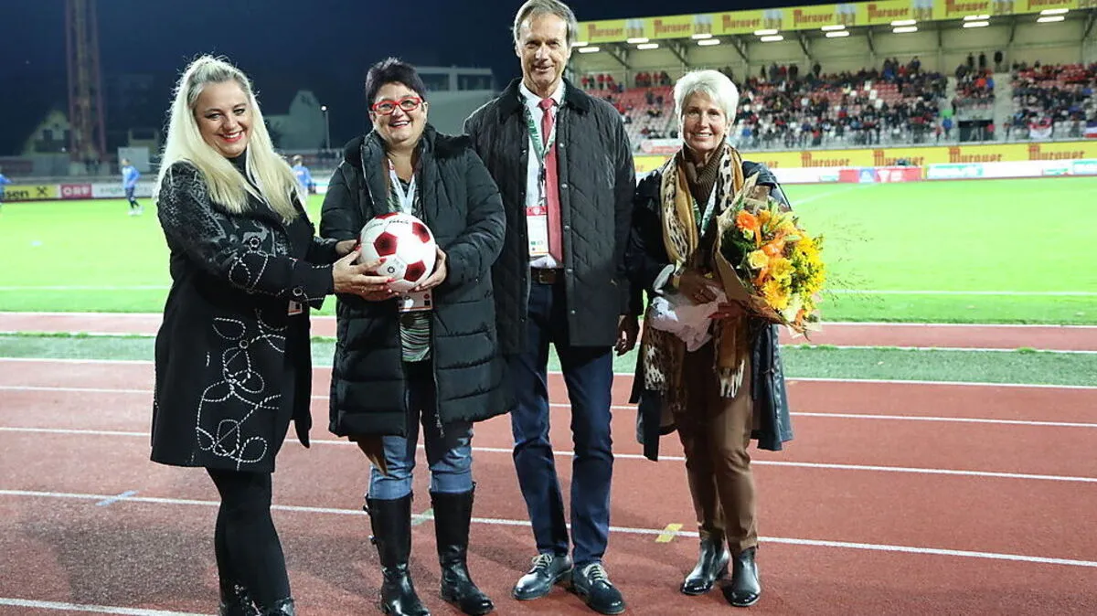 Bürgermeister Fritz Kratzer konnte die Familie Franz Feketes empfangen