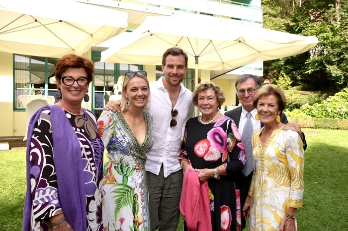 Ina Lerchbaumer, Nina Karl-Grissmann und Benjamin Karl, Pauline Scarsini sowie Werner und Gitta Schaider.