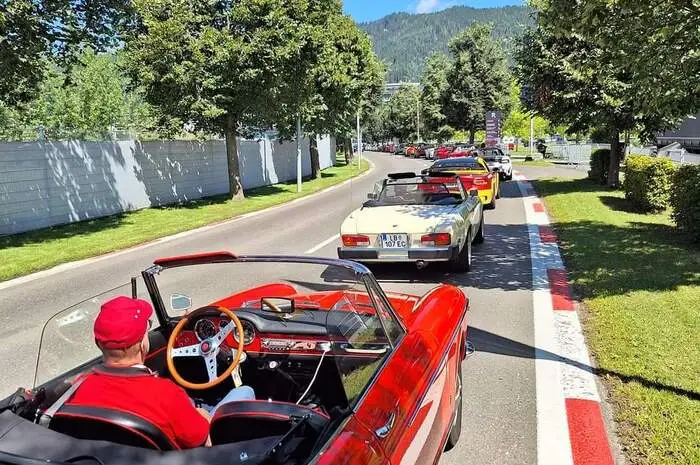 Drei Gruppen starteten in Form einer Sternfahrt - mit den Ausgangspunkten Eisenerz, Kapfenberg und Pogusch - in Richtung Wildalpen, wo beim Franzbauern eine gemeinsame Rast eingelegt wurde.