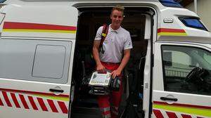 Philipp Kleinlercher machte 2013 die Ausbildung zum Rettungssanitäter
