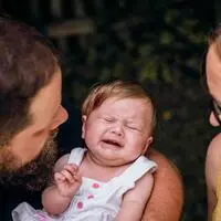 Ein Bild, das für Jasmine Willibald symbolisch ist für die Babyzeit von Mia: viel Geschrei und Weinen, kaum schöne Momente