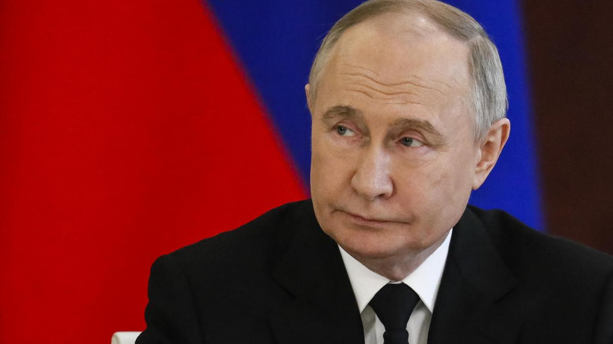 Wladimir Putin baut sein Land weiter um 