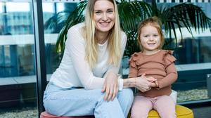 Yulia Tokar mit ihrer Tochter Melania