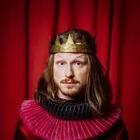 Marius Zernatto als Dänenprinz „Hamlet“
