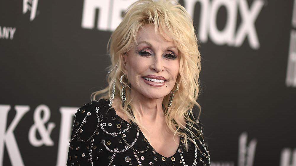 Dolly Parton bei der Introduktion der Hall of Fame in Los Angeles am 5. November