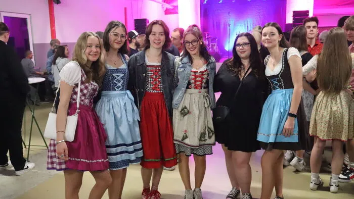 Viele Gäste besuchten in ihrer Tracht das diesjährige Pustritzer Maiglöckchenfest.