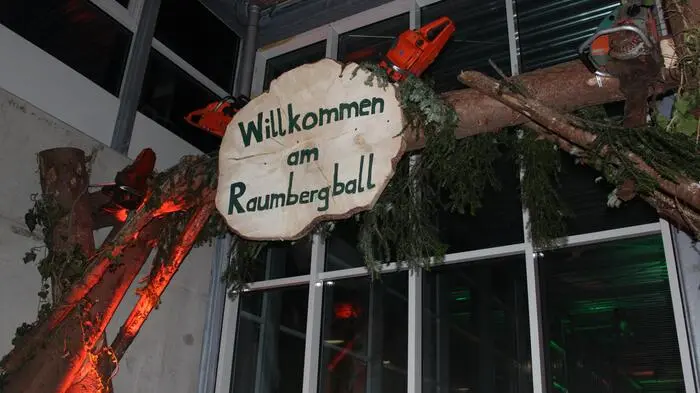 In der HBLFA Raumberg-Gumpenstein wurde am Samstag zum Maturaball geladen