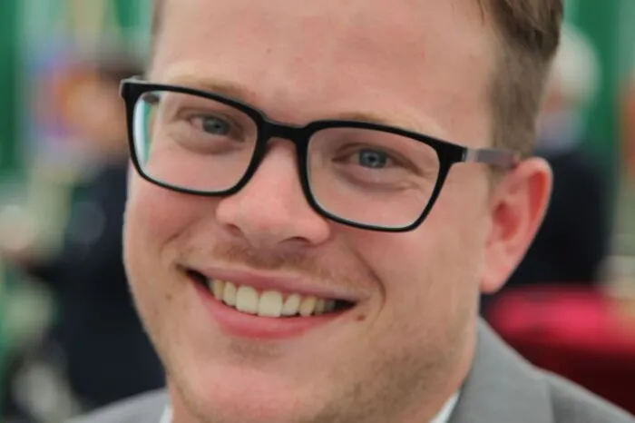 "Aus meiner Sicht soll und darf es keine Unterschiede im sozialen wie beruflichen Umfeld zwischen den Geschlechtern geben. Meines Erachtens stimmt diesbezüglich der eingeschlagene Weg in unserer Gesellschaft. Vor allem muss auch der problemlose berufliche Wiedereinstieg der Frauen nach der Karenzzeit gewährleistet sein."