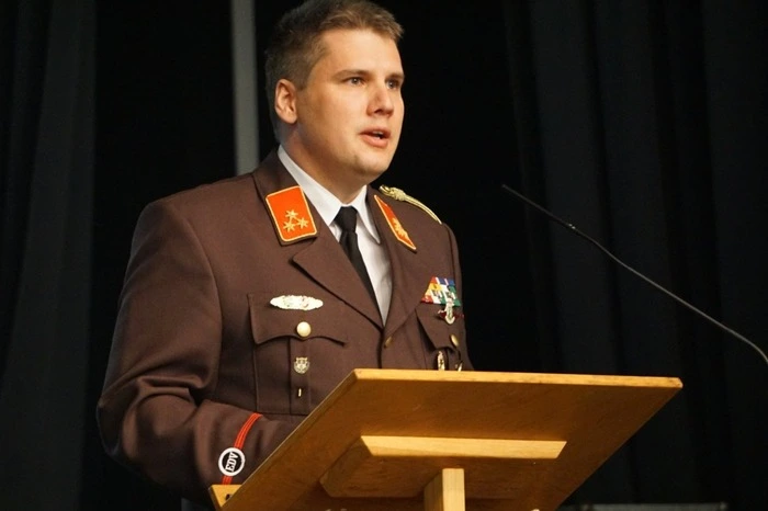 Kommandant Rene Prem bei seiner Begrüßungsansprache.