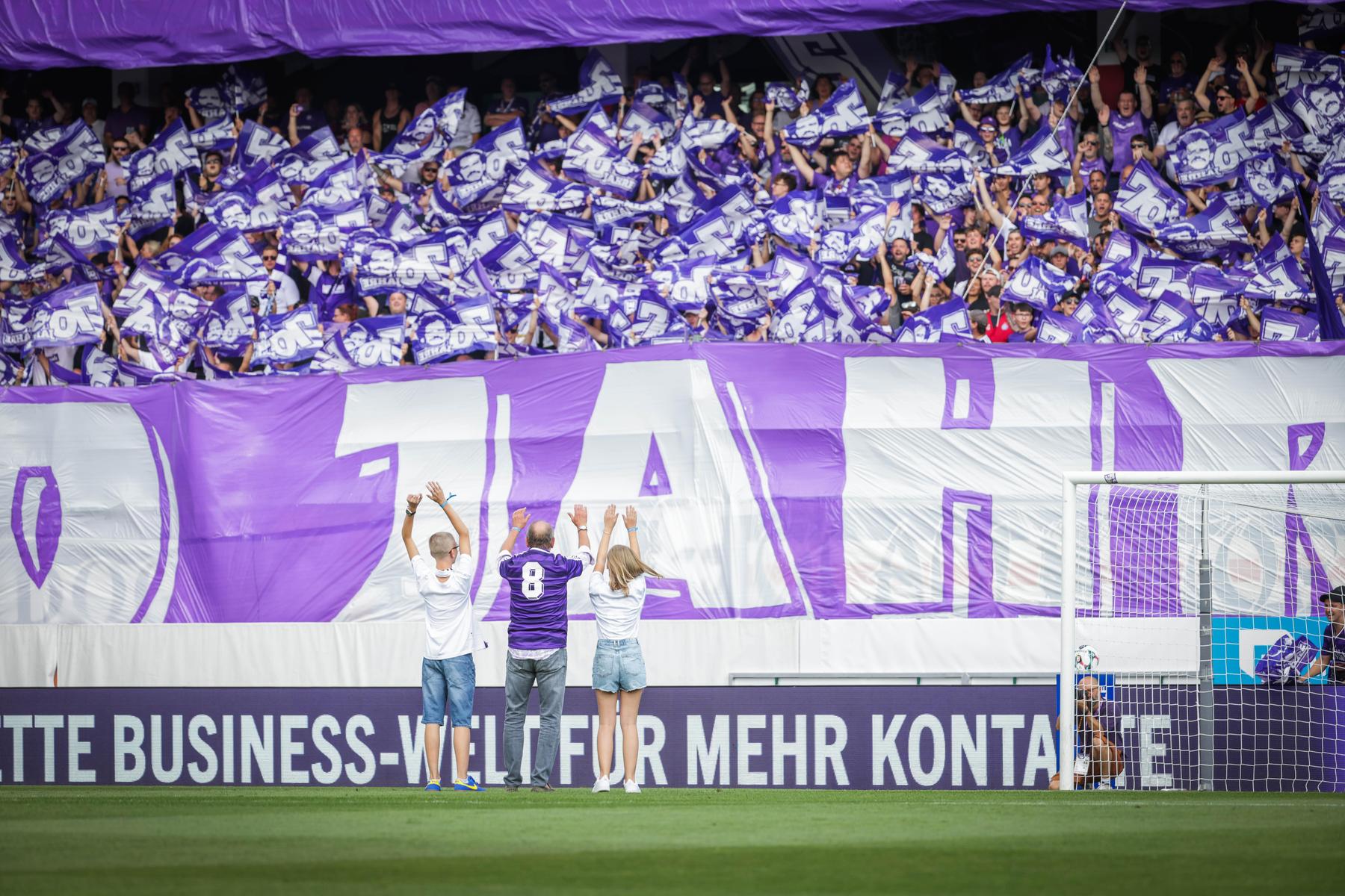 Zum 70. Geburtstag: Die Austria-Familie ließ ihren „Schneckerl“ hochleben