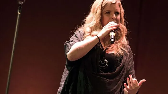 Mit einem tollen Konzert in der Hartberghalle begeisterten der Klarinettist Terry Myers und Simone Kopmajer mit ihrer Band bei der ClariArte die Besucher