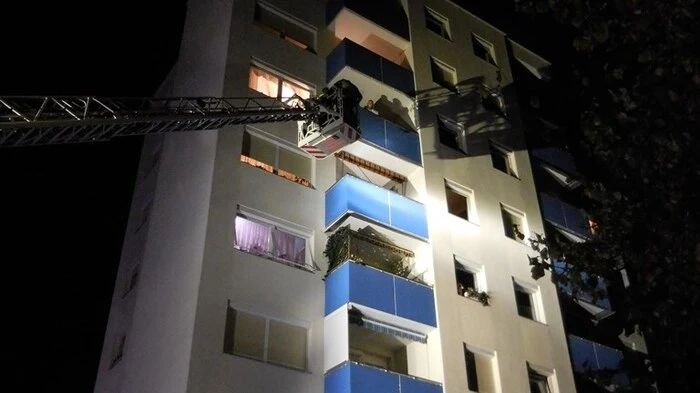 Gegen 20:15 wurden die FF Leoben-Stadt und die FF Leoben-Göß zu einer Personenrettung in die Schönowitzstraße alarmiert...