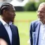 VIENNA,AUSTRIA,06.JUN.24 - SOCCER - UEFA European Championship, preview, farewell ceremony OEFB Team. Image shows David Alaba (AUT) and president Alexander van der Bellen (Austria).
Photo: GEPA pictures/ Armin Rauthner