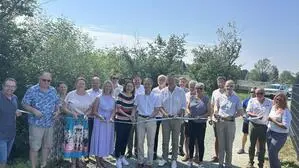 Die Marktgemeinde Neudau feierte gemeinsam mit den burgenländischen und steirischen Nachbargemeinden die Eröffnung des Hochwasserschutzes