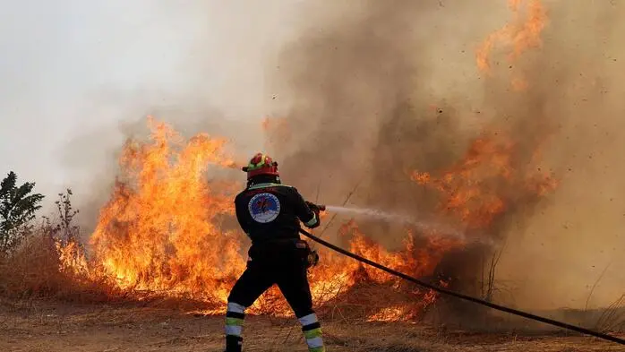 In Griechenland kämpft man genauso gegen die Feuer wie in vielen Teilen Europas