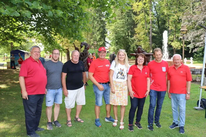 Die Mitglieder der SPÖ Voitsberg haben wieder einen bunten Nachmittag für alle Altersgruppen organisiert und mit Ritterspiele, Bummelzug, Kinderschminken, Kletterwand, Hüpfburg oder Geschicklichkeitsbewerbe viele Kinderaugen zum Leuchten gebracht.