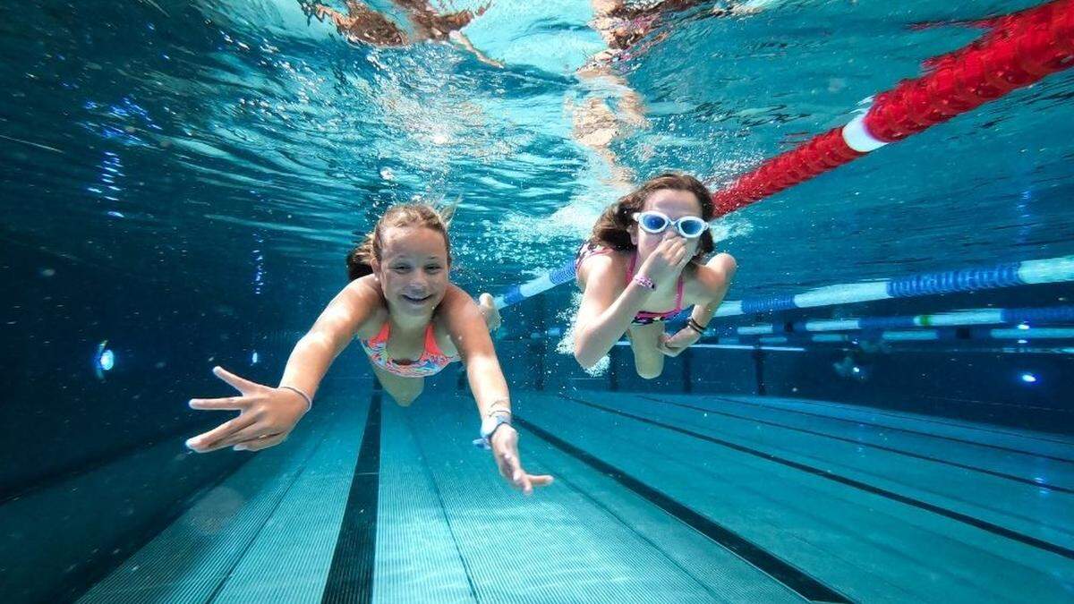 Tausenden Schülern aus Klagenfurt fehlt das Hallenbad, um schwimmen zu lernen