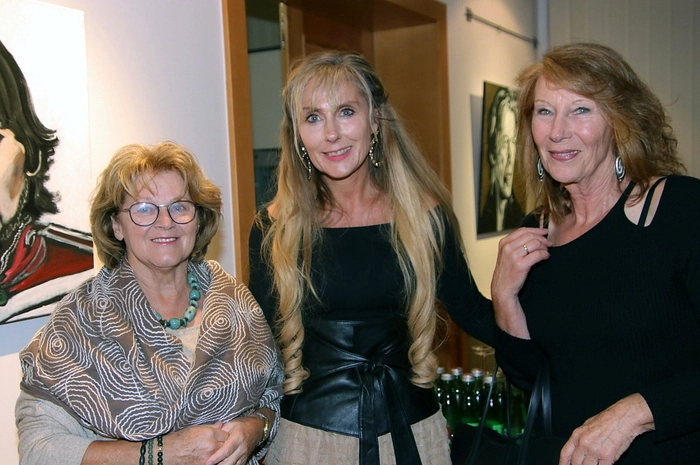 Der Historiker Ernst Lasnik hielt die Laudatio, für die schwungvolle musikalische Gestaltung sorgte „Pandoras kleine Schwester“.