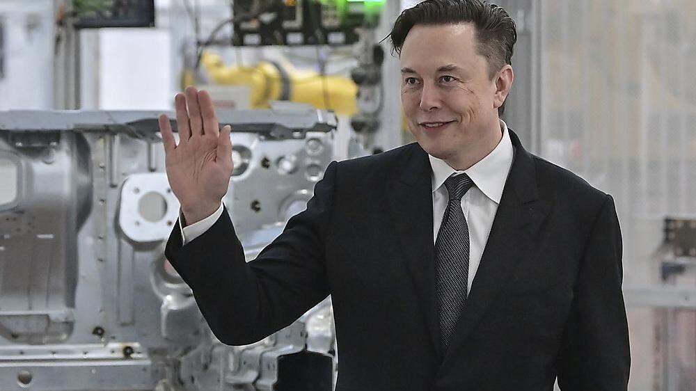 Elon Musk: &quot;Wer nicht da ist, hat das Unternehmen offenbar verlassen.&quot;