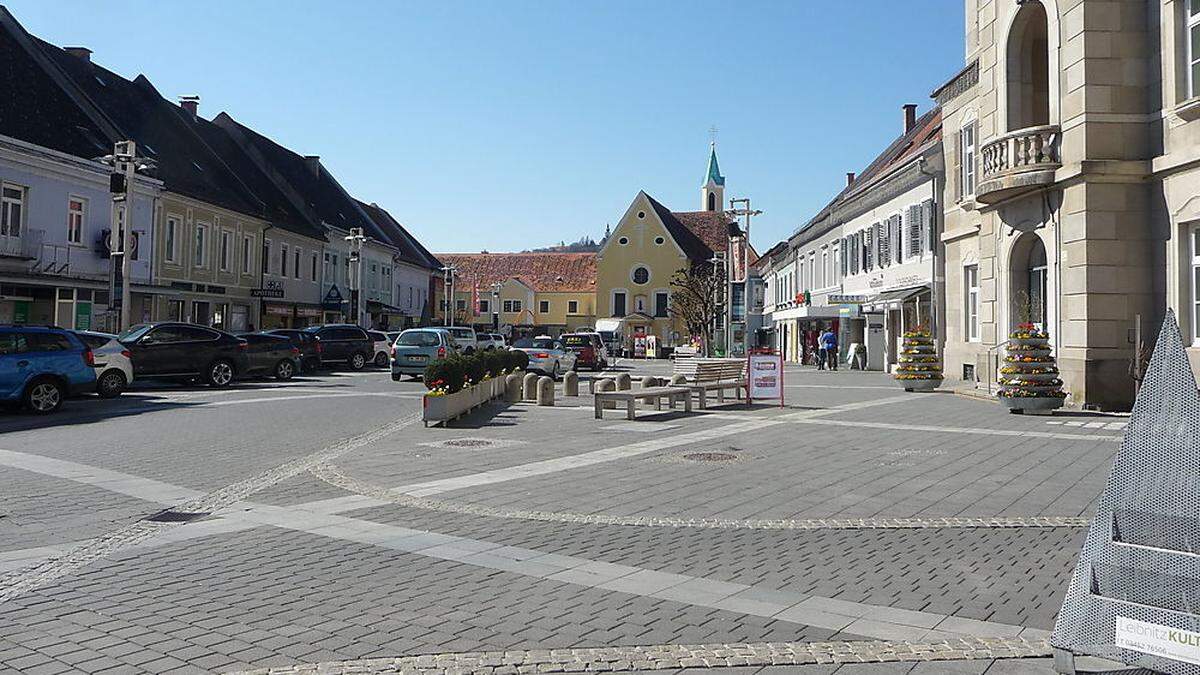 Der Leibnitzer Hauptplatz ist fast menschenleer 