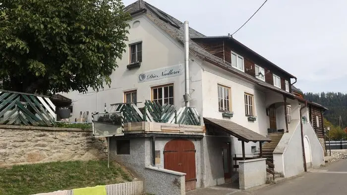 Ein Gebäude von außen