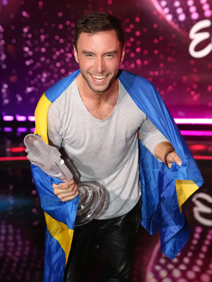 Måns Zelmerlöw | Måns Zelmerlöw gewann 2015 den Song Contest in Wien und holte ihn nach Schweden. Welcher Österreicher ins Rennen um seine Nachfolge steigen darf, entscheidet sich in der ORF-Show am 12. Februar.