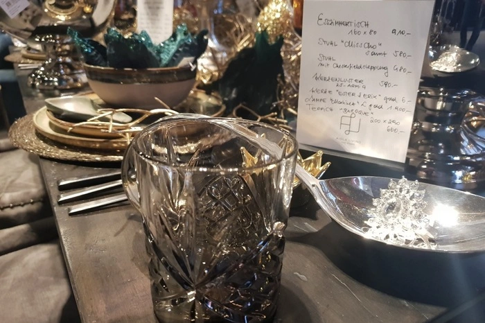 "Lauter Lieblingsstücke", versprechen die Gastgeber.