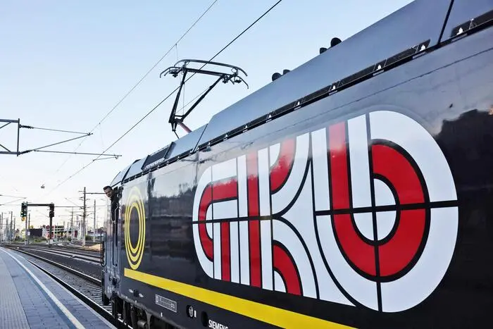 Im August 2025 fuhr der erste elektrische Zug auf der Strecke der S6