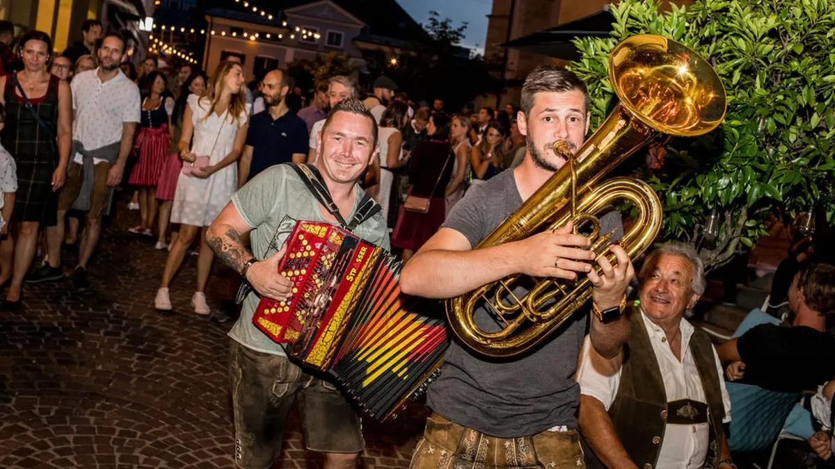 Tausende Menschen verteilten sich in der Villacher Innenstadt