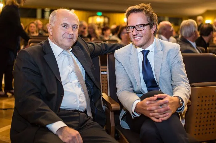 Im Publikum: Botschafter Valentin Inzko und Thomas Kassl vom Volksgruppenbüro.