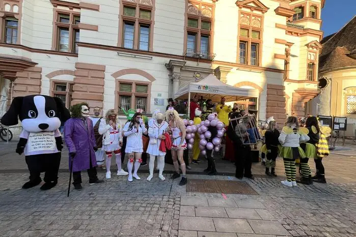 Highlight war die Maskenprämierung, wobei es Tickets für den TSV Hartberg oder das Herz zu gewinnen gab für beeindruckende Kostüme.