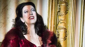 Iris Vermillion zwischen Kabarett und Oper 