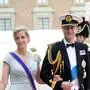 epa04797053 Prince Edward, Earl of Wessex (R) and Sophie, Countess of Wessex (L) arrive for the religious wedding ceremony of Prince Carl Philip of Sweden and Sofia Hellqvist in the Royal Palace chapel in Stockholm, Sweden, 13 June 2015. After the wedding service, the newly-wed couple will travel by horse-drawn carriage in Stockholm.  EPA/FREDRIK SANDBERG / TT SWEDEN OUT