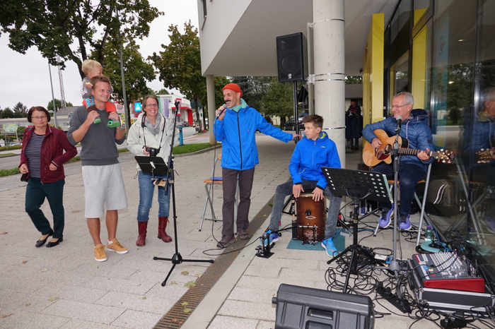 Live-Musik sorgte für Stimmung beim Einkaufsbummel.