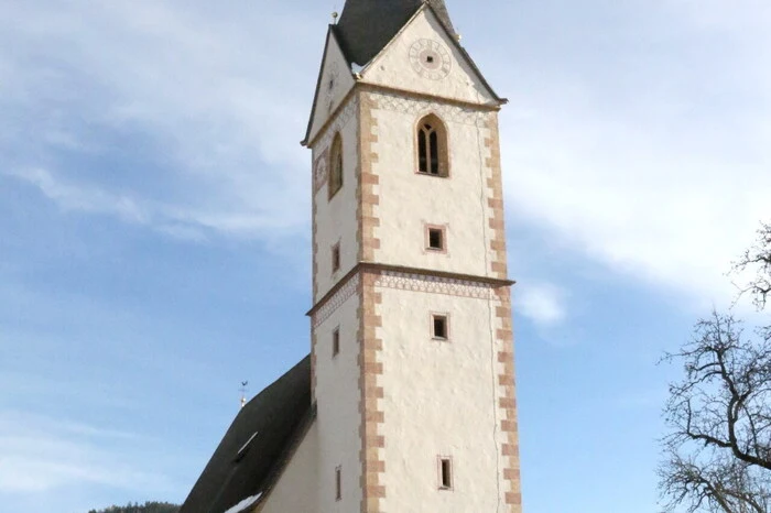 Der Start erfolgte am Samstag bei der Kirche St. Sebastian nahe der Burg Hochosterwitz. 