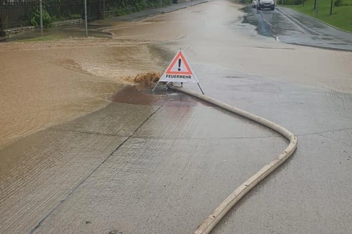 Straßen waren überflutet...