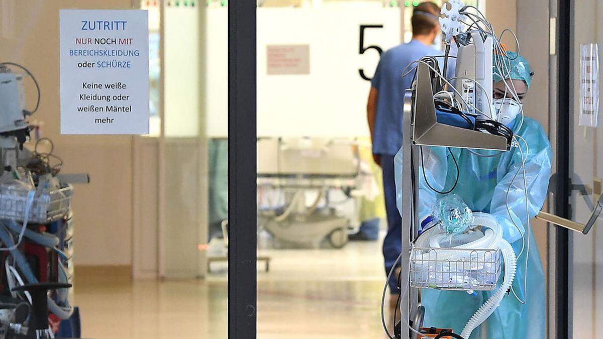 Weniger Corona-Patienten müssen derzeit in den Krankenhäusern behandelt werden