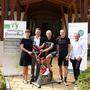 Ulrich Mattersberger (Mitte) organisiert gemeinsam mit der Gesundheitswelt Lienz und dem Dolomitengolf Hotel einen Spenden-Marathon