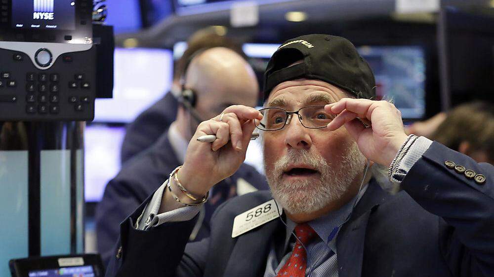 Spekulationen über die Gründe des Börsensturzes am Montag