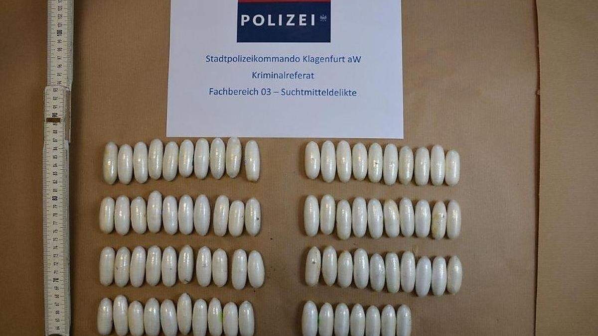 77 „Kokainfingers“ befanden sich im Bauchraum des 33-Jährigen