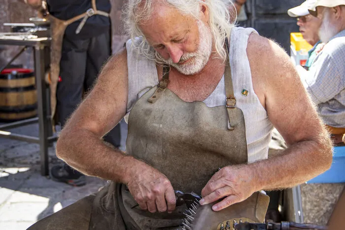 Schuhmachermeister Sepp Götz ist bereits seit 45 Jahren dabei.