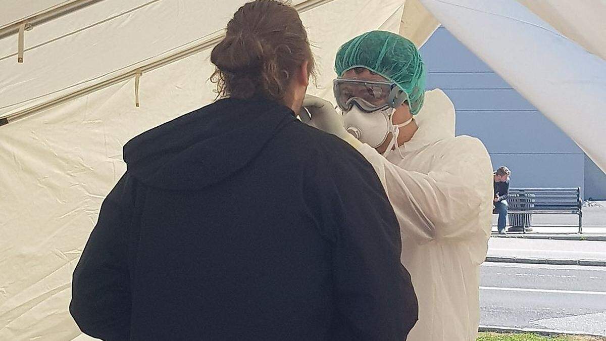 Die stationäre Testung für die  Coronavirus-Studie fand gestern in der Bezirksstelle des Roten Kreuzes in Wolfsberg statt	
