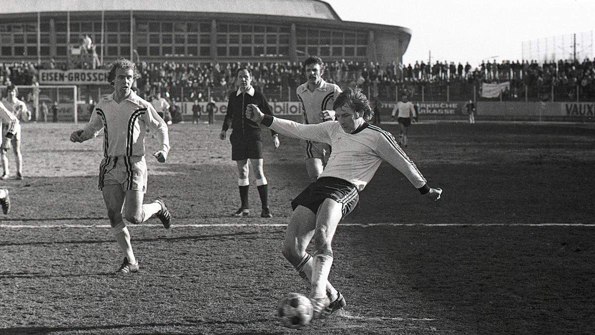 1976 forderte Sturm mit Kurt Stendal in Liebenau Eintracht Frankfurt