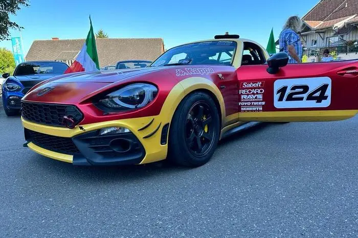 Organisator Josef Lercher: "Es war ein sehr erfolgreiches und schönes Treffen. Große Freude hatte ich auch, weil unter den vielen Teilnehmerinnen und Teilnehmern auch die beiden bekannten Fiat-124-Spider-Clubchefs Momo aus der Schweiz und Thomas Knies aus Deutschland mit dabei waren.