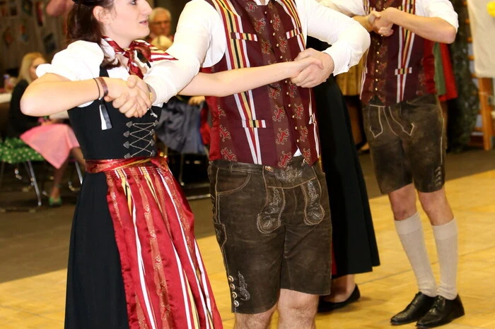 Aus dem gesamten Bezirk St. Veit waren die Besucher gekommen, um sich beim Kathreintanz der Landjugend Eberstein zu unterhalten.