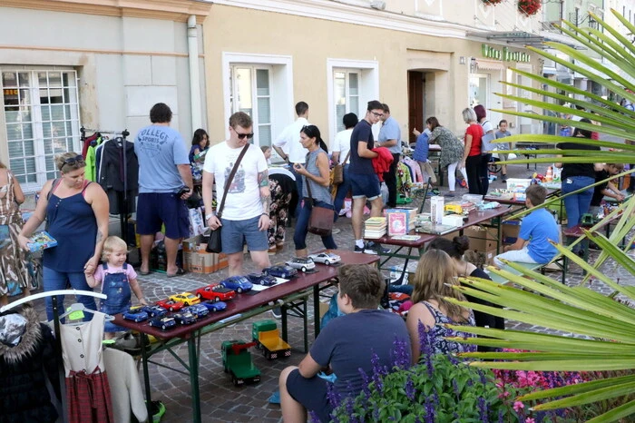 Am Hauptplatz ging der Kinderflohmarkt über die Bühne. 