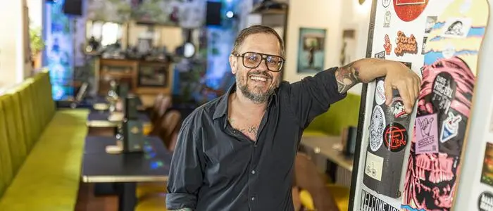 Seit 2018 lädt Robert Krall in „Das Wohnzimmer“ am Villacher Ring