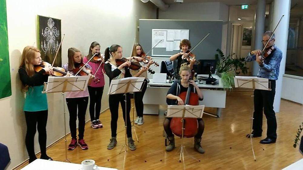 Die Vorstellung des Saisonprogramms im KuZ wurde von den talentierten Kindern musikalisch begleitet